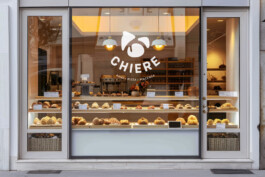 chiere window sign